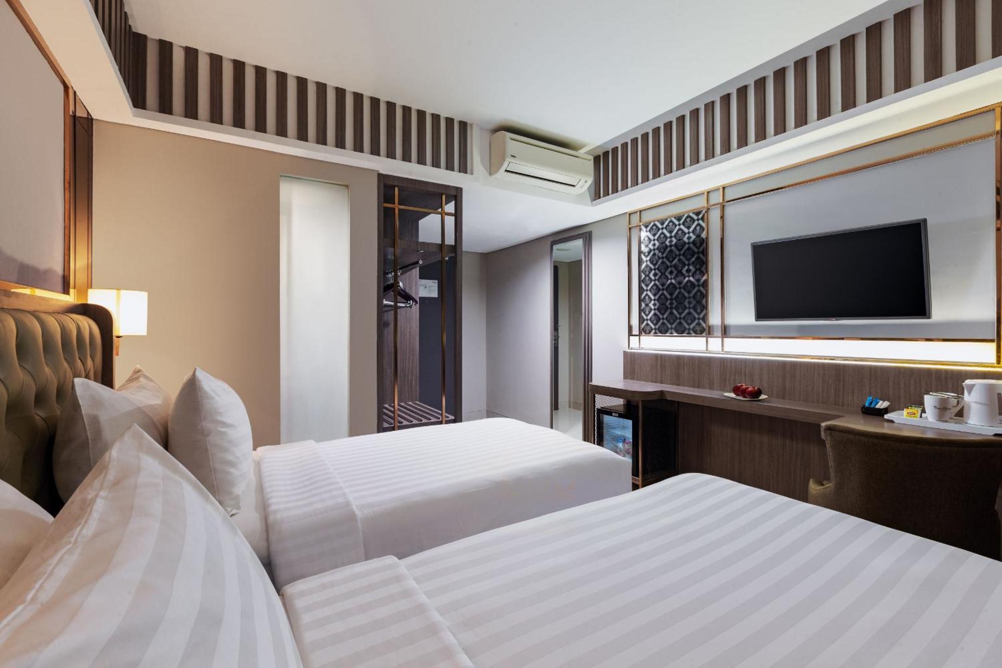 The Alana Hotel & Conference Center Malioboro Yogyakarta By Aston Exterior foto