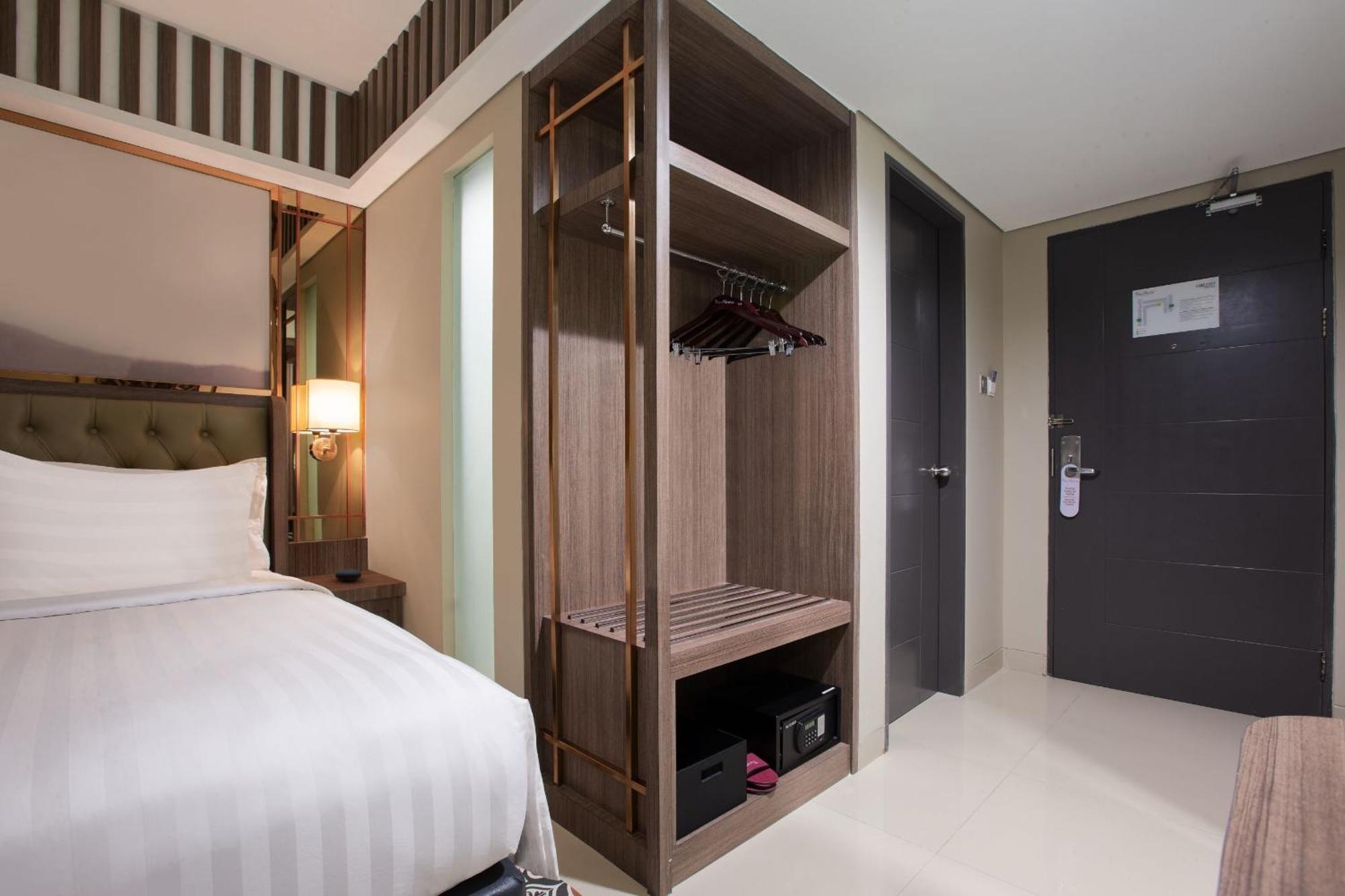The Alana Hotel & Conference Center Malioboro Yogyakarta By Aston Exterior foto