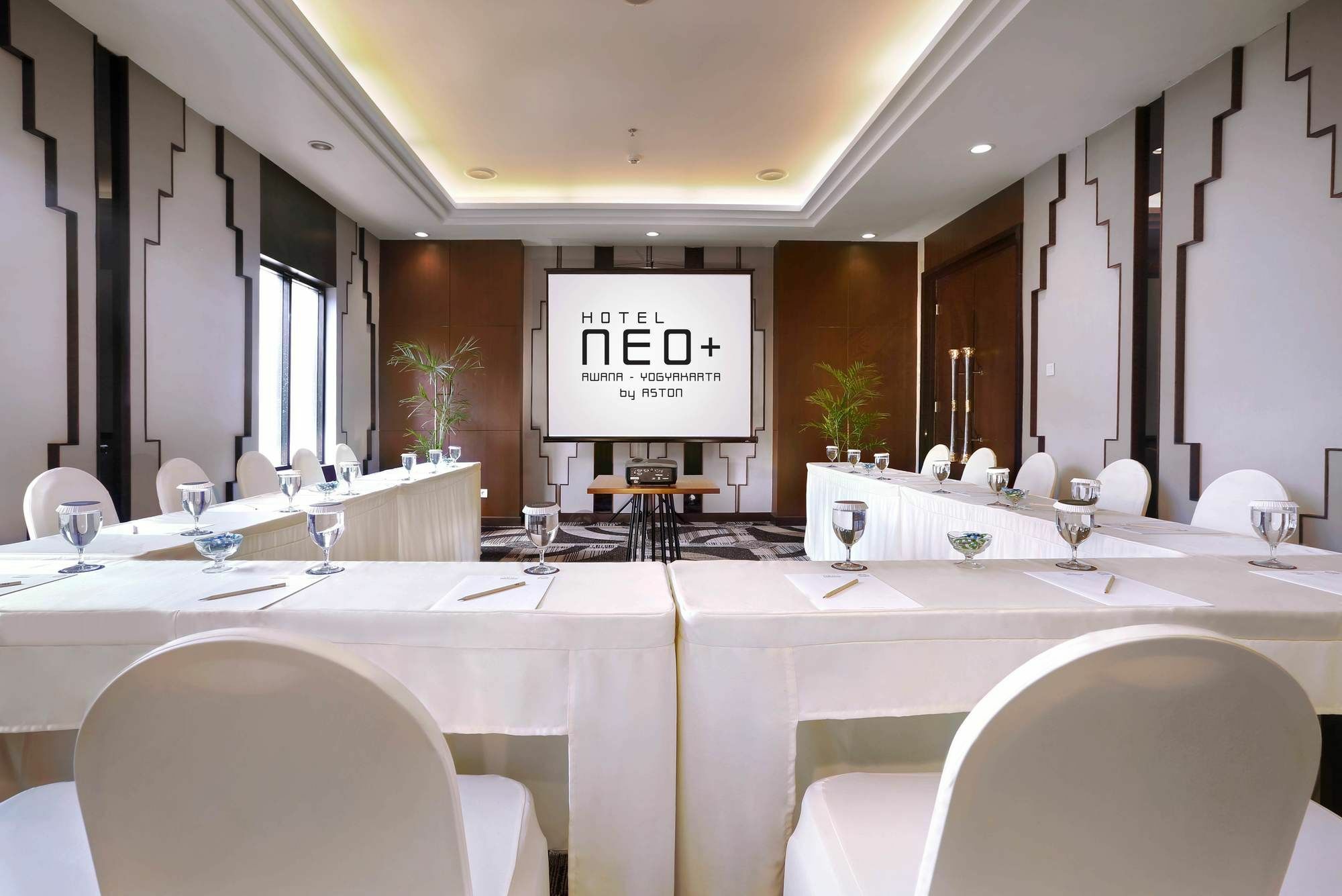 The Alana Hotel & Conference Center Malioboro Yogyakarta By Aston Exterior foto