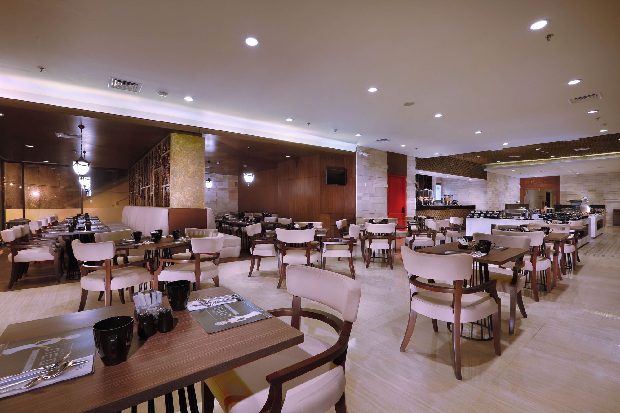The Alana Hotel & Conference Center Malioboro Yogyakarta By Aston Exterior foto