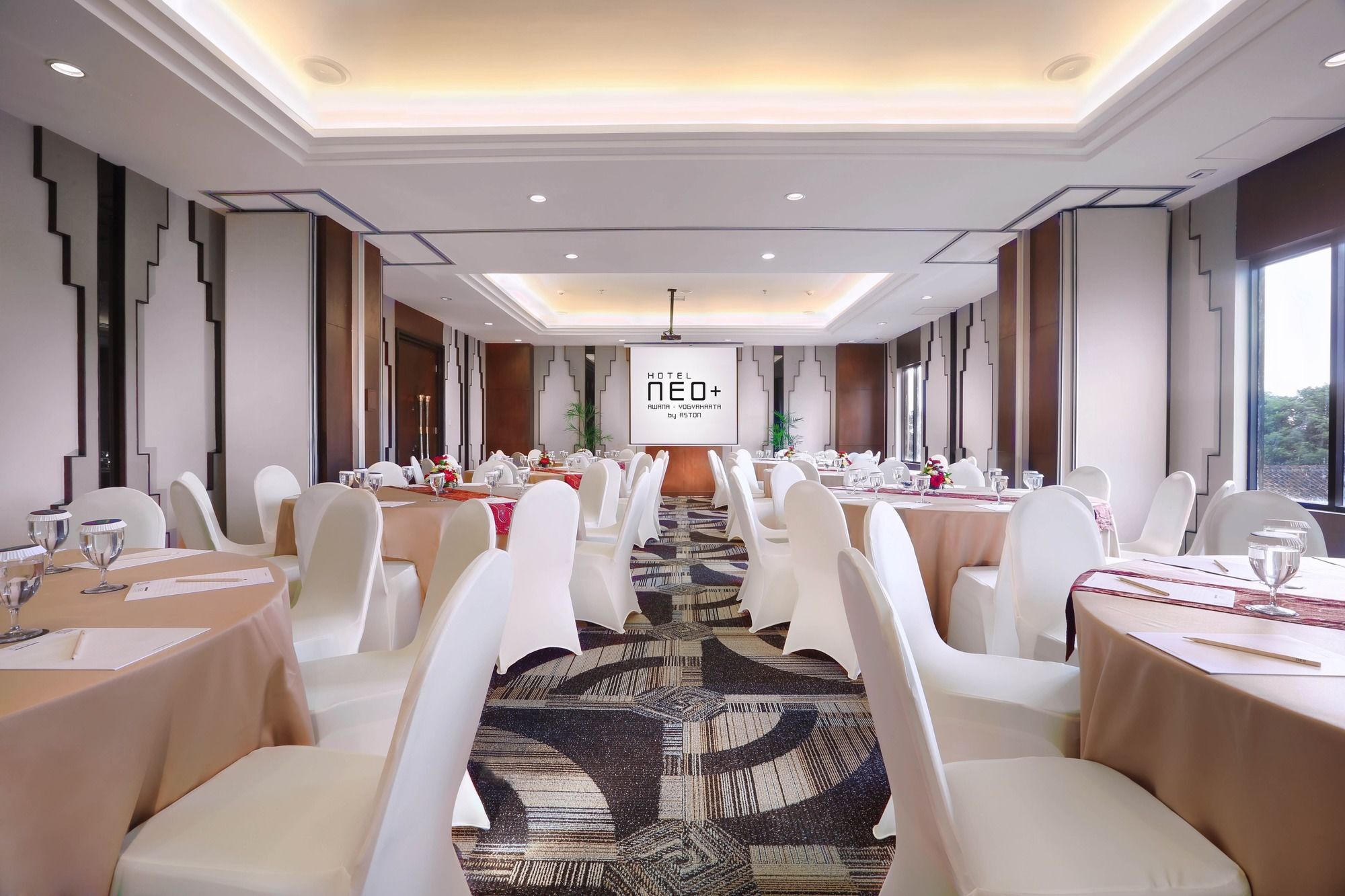 The Alana Hotel & Conference Center Malioboro Yogyakarta By Aston Exterior foto